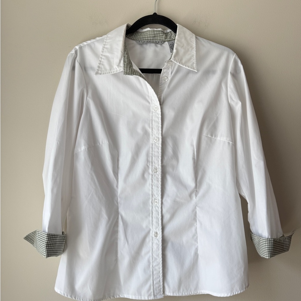 Signature by Larry Levine White Button Down Shirt